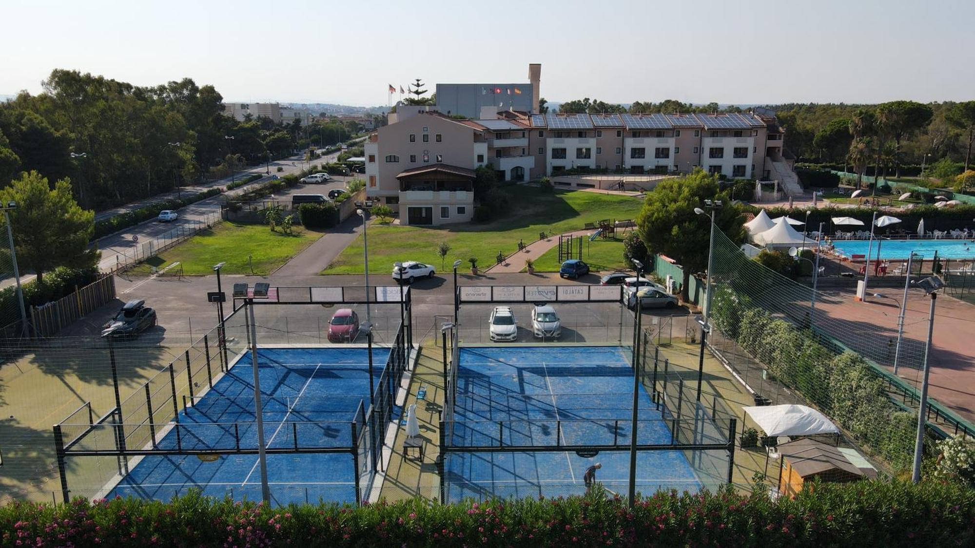 Heraclea Hotel Residence ポリコーロ エクステリア 写真